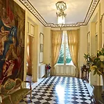 B&B Chateau Les Vallees 4*