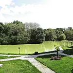 B&B Chateau Les Vallees 라로슈포세이