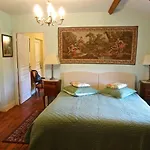 Chateau Les Vallees 4*