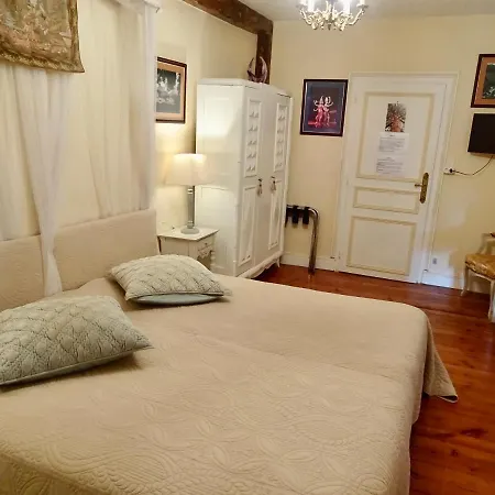샤또 레 발레 B&B