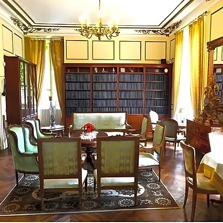 Chateau Les Vallees Nocleg ze śniadaniem