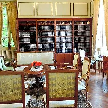 Chateau Les Vallees