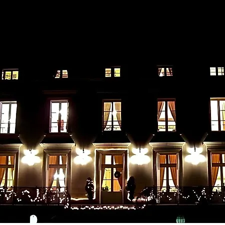Chateau Les Vallees 4*
