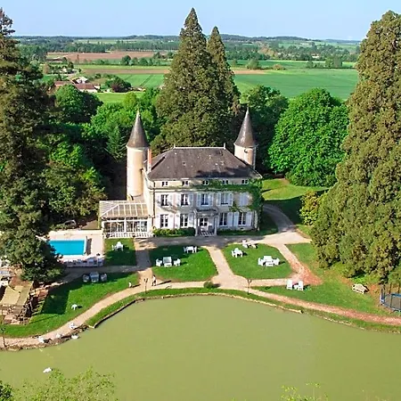 Chateau Les Vallees Nocleg ze śniadaniem 4*