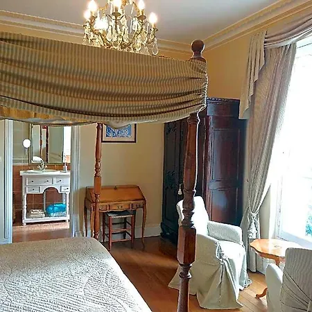 Chateau Les Vallees فندق مبيت وإفطار لاروش بوزيه