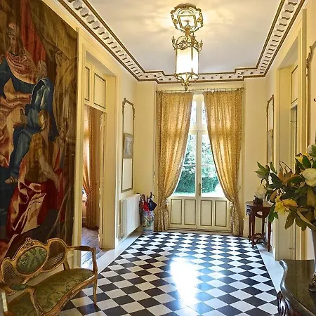 Bed & Breakfast Chateau Les Vallées 4*