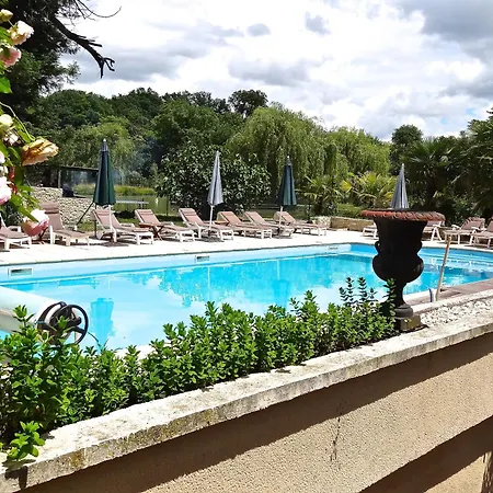 Chateau Les Vallees Panzió 4*