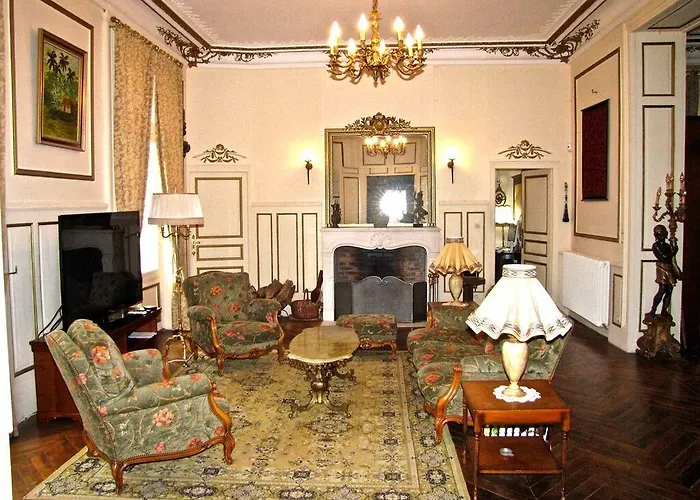 Chateau Les Vallees Bed & Breakfast La Roche-Posay