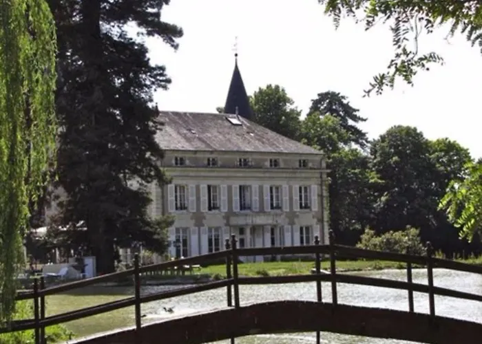 Bed & Breakfast Chateau Les Vallees 4*