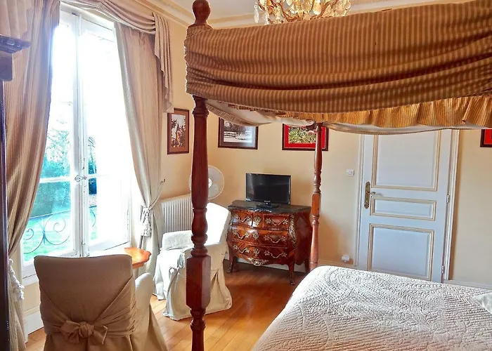 Chateau Les Vallees La Roche-Posay